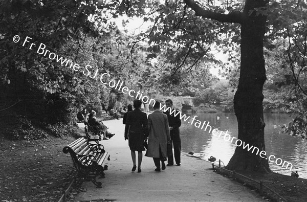 ST STEPHEN'S GREEN BELVEDERE NEWSBOYS CLUB FLAG DAYS